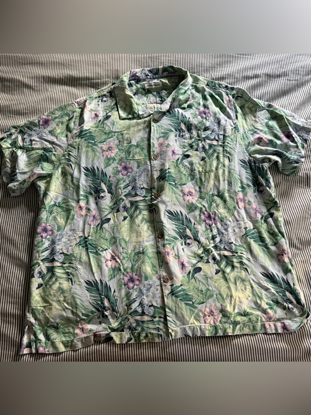 Tommy Bahama Light Green Hawaiian Floral Button-Down Shirt